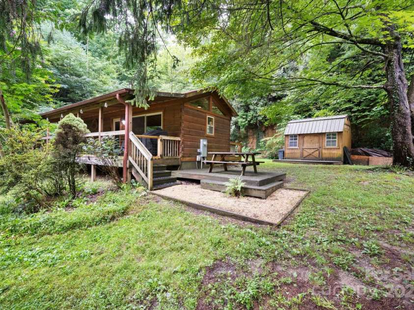 97 Carolina Hills Drive, Horse Shoe, NC 28742.  MLS# CAR4288538, YatesRealty ID 33776. 