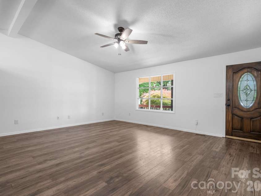 119 Nevermore Lane, Statesville, NC 28677.  MLS# CAR4383283, YatesRealty ID 33777. 