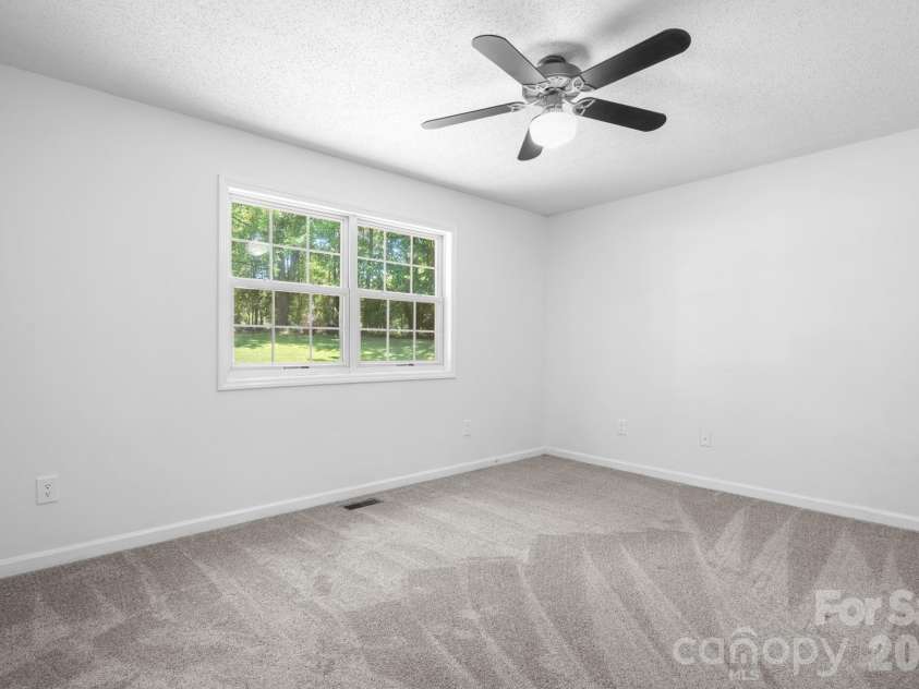 119 Nevermore Lane, Statesville, NC 28677.  MLS# CAR4383283, YatesRealty ID 33777. 