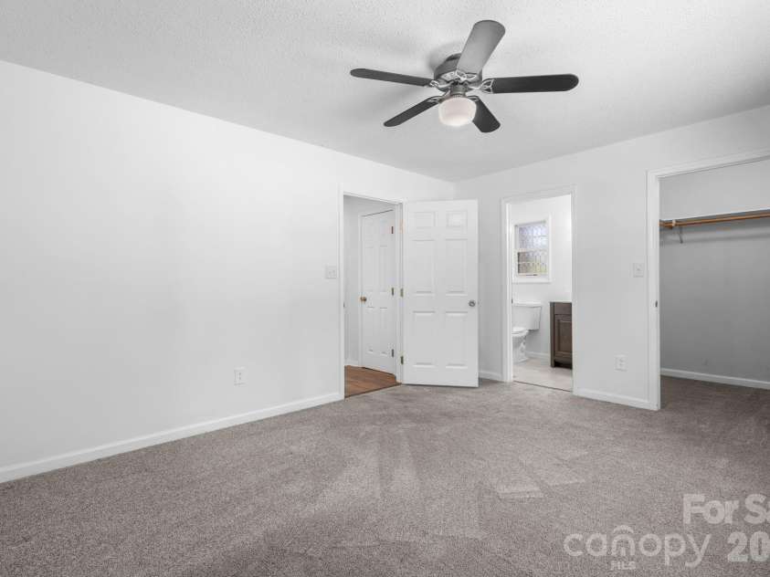 119 Nevermore Lane, Statesville, NC 28677.  MLS# CAR4383283, YatesRealty ID 33777. 