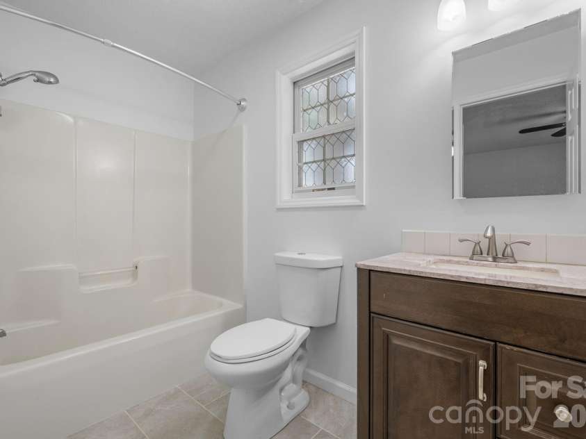 119 Nevermore Lane, Statesville, NC 28677.  MLS# CAR4383283, YatesRealty ID 33777. 