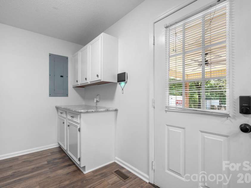 119 Nevermore Lane, Statesville, NC 28677.  MLS# CAR4383283, YatesRealty ID 33777. 