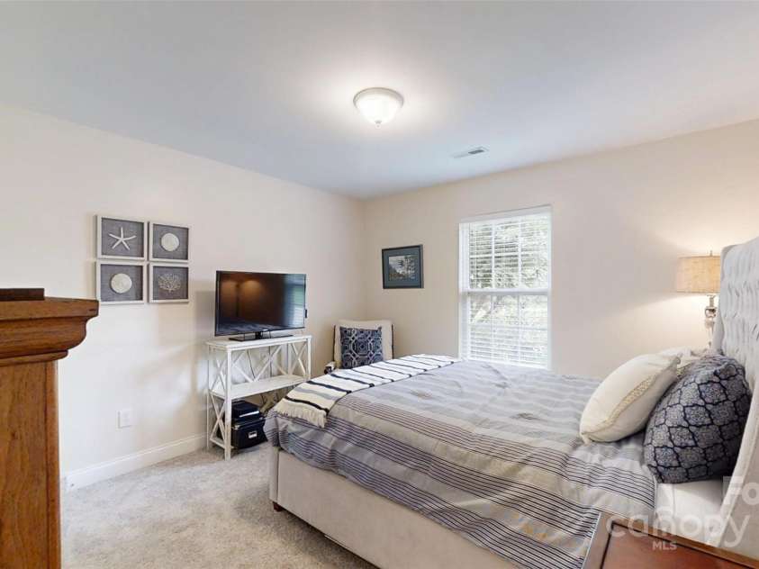 3083 Grassy Meadows Court, Lincolnton, NC 28092.  MLS# CAR4293119, YatesRealty ID 33779. 