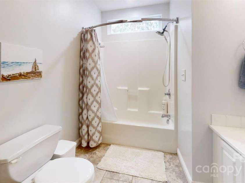 3083 Grassy Meadows Court, Lincolnton, NC 28092.  MLS# CAR4293119, YatesRealty ID 33779. 