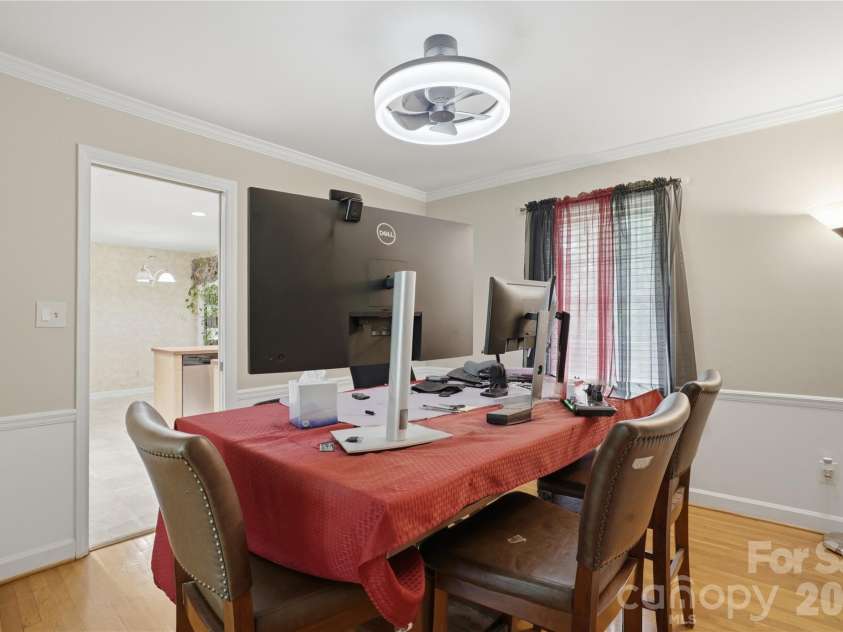 6419 Pencade Lane, Charlotte, NC 28215.  MLS# CAR4395322, YatesRealty ID 33779. 