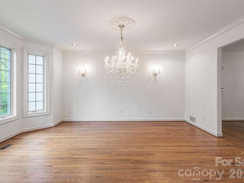 3 Fir Tree Lane, Asheville, NC 28803.  MLS# CAR4246438, YatesRealty ID 3378. 