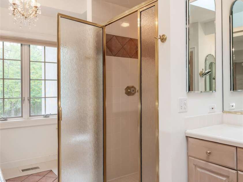 3 Fir Tree Lane, Asheville, NC 28803.  MLS# CAR4246438, YatesRealty ID 3378. 