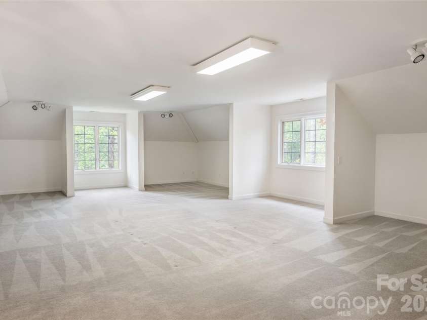 3 Fir Tree Lane, Asheville, NC 28803.  MLS# CAR4246438, YatesRealty ID 3378. 