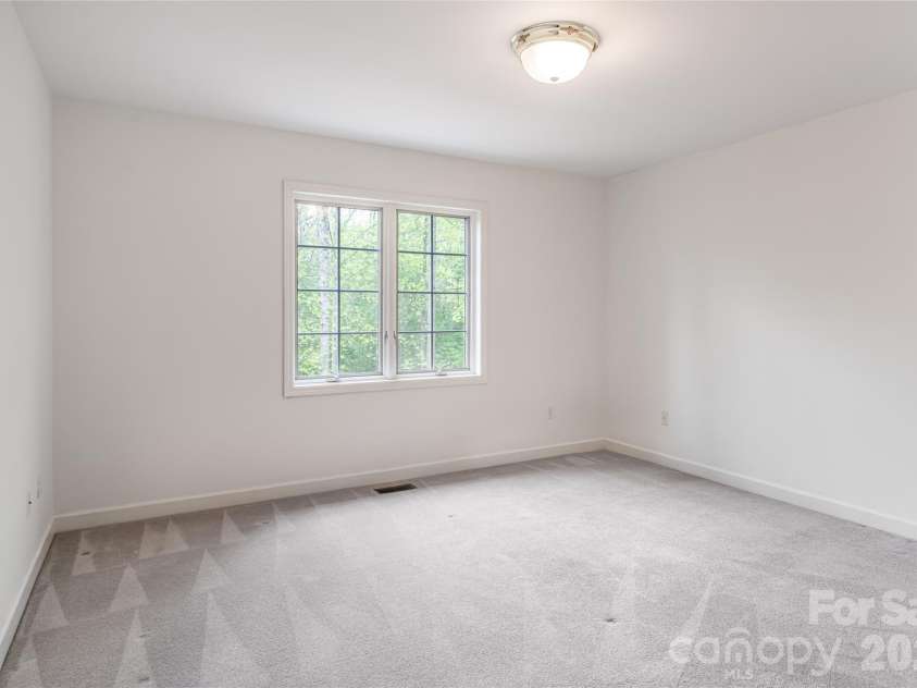 3 Fir Tree Lane, Asheville, NC 28803.  MLS# CAR4246438, YatesRealty ID 3378. 