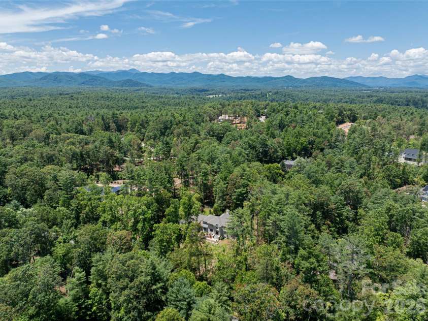 3 Fir Tree Lane, Asheville, NC 28803.  MLS# CAR4246438, YatesRealty ID 3378. 