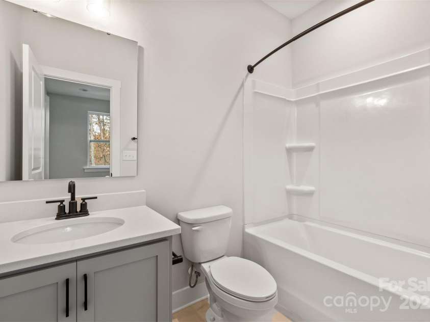 436 Nathaniel Way, Charlotte, NC 28213.  MLS# CAR4183148, YatesRealty ID 3378. 1st Floor Private Bath 3