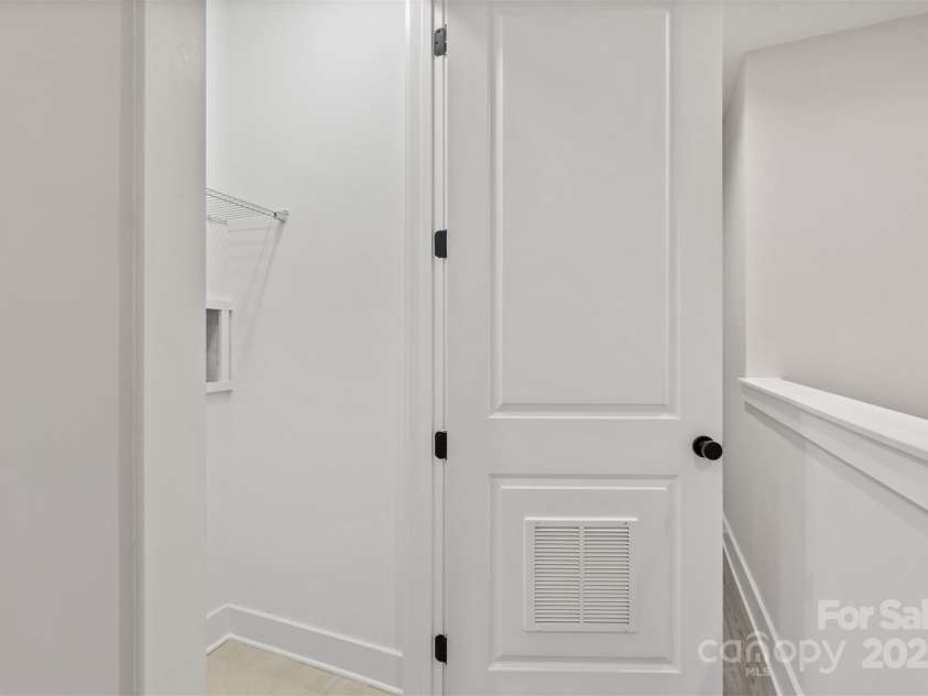 436 Nathaniel Way, Charlotte, NC 28213.  MLS# CAR4183148, YatesRealty ID 3378. Laundry