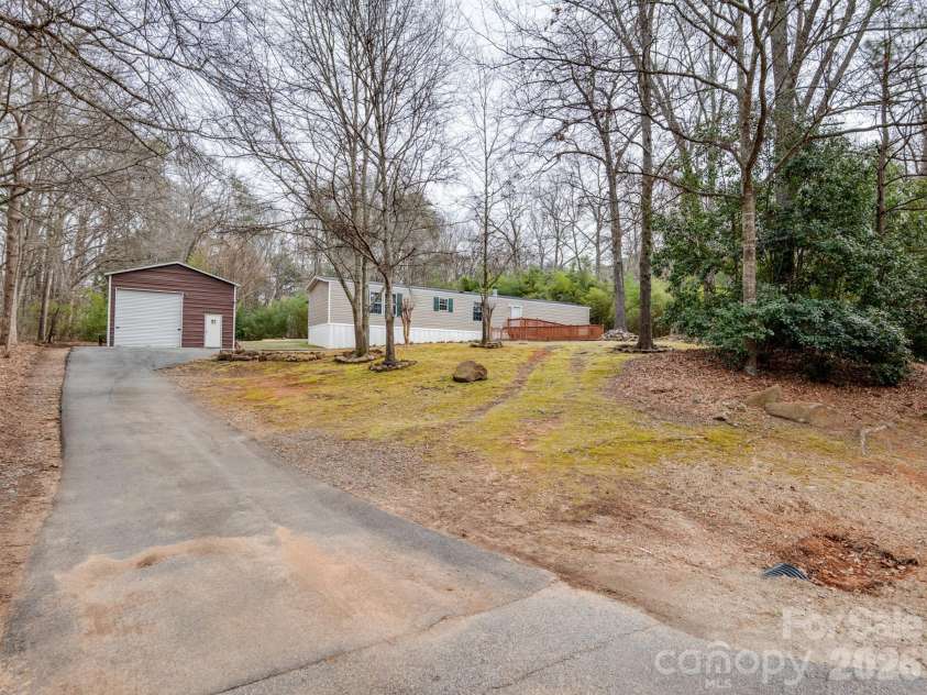 9860 Southwinds Drive, Fort Mill, SC 29707.  MLS# CAR4351481, YatesRealty ID 3378. 