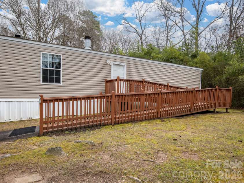 9860 Southwinds Drive, Fort Mill, SC 29707.  MLS# CAR4351481, YatesRealty ID 3378. 