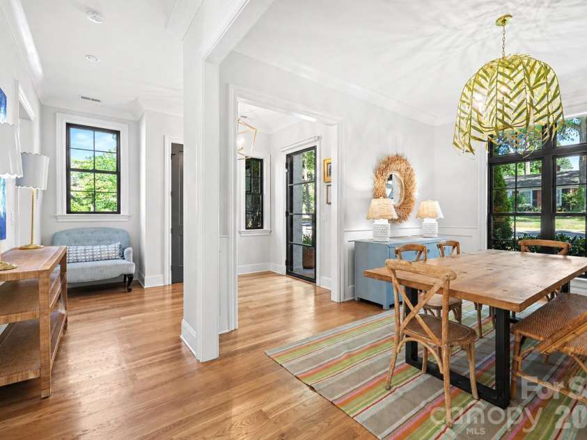 187 Canterbury Road, Charlotte, NC 28211.  MLS# CAR4375412, YatesRealty ID 33781. 