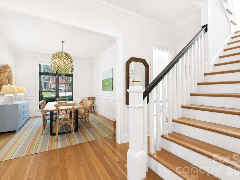 187 Canterbury Road, Charlotte, NC 28211.  MLS# CAR4375412, YatesRealty ID 33781. 