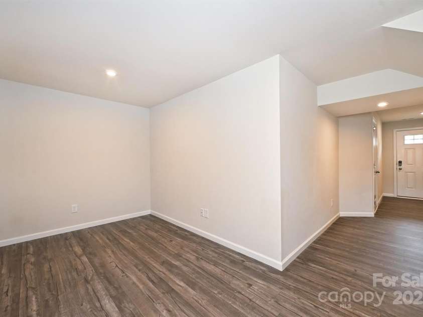 825 Renee Avenue, Fort Mill, SC 29715.  MLS# CAR4282647, YatesRealty ID 33781. 