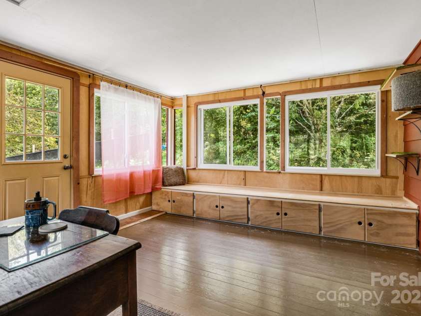 1115 Bee Tree Road, Swannanoa, NC 28778.  MLS# CAR4293504, YatesRealty ID 33782. Sunroom