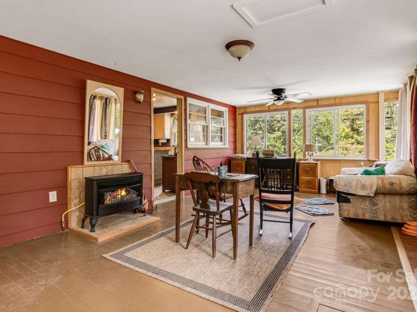 1115 Bee Tree Road, Swannanoa, NC 28778.  MLS# CAR4293504, YatesRealty ID 33782. Sunroom