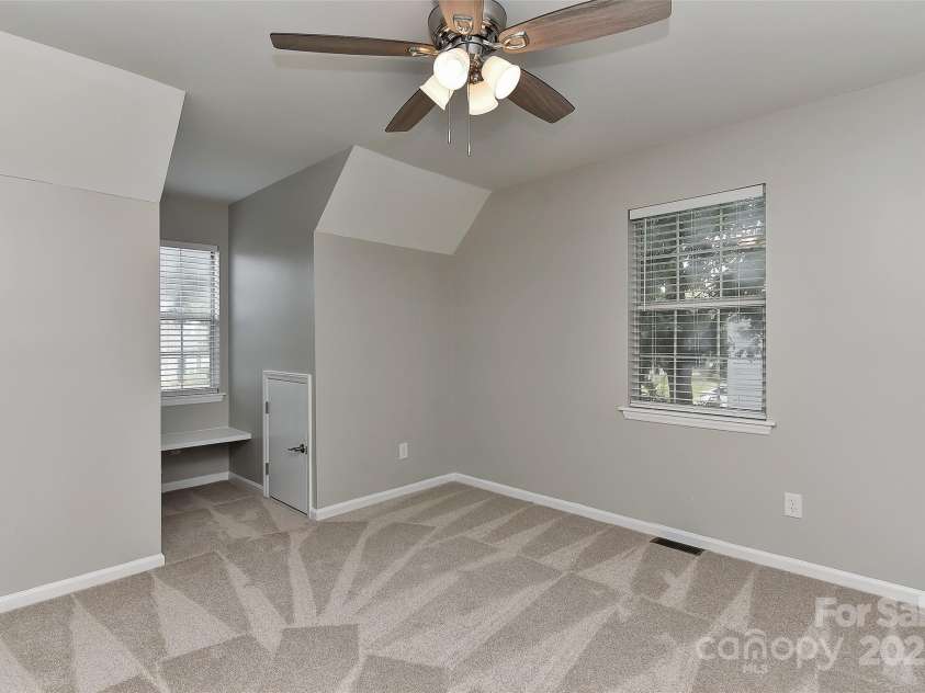 8056 Hunley Ridge Road, Matthews, NC 28104.  MLS# CAR4293751, YatesRealty ID 33783. 