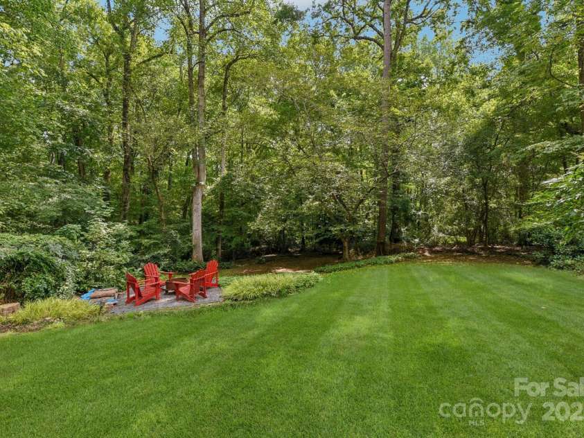 6911 Chatford Lane, Charlotte, NC 28210.  MLS# CAR4293595, YatesRealty ID 33786. Backyard