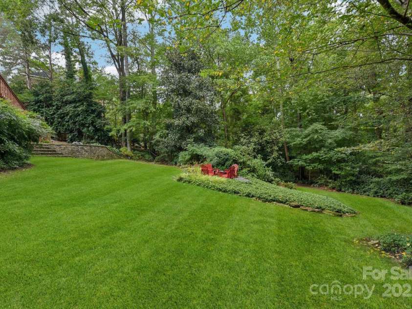 6911 Chatford Lane, Charlotte, NC 28210.  MLS# CAR4293595, YatesRealty ID 33786. Backyard