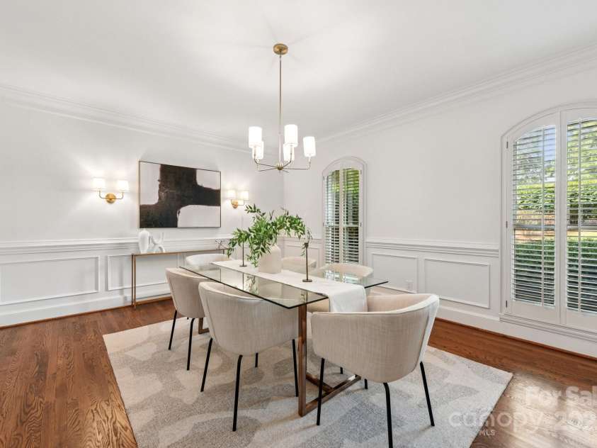 6911 Chatford Lane, Charlotte, NC 28210.  MLS# CAR4293595, YatesRealty ID 33786. Dining Room