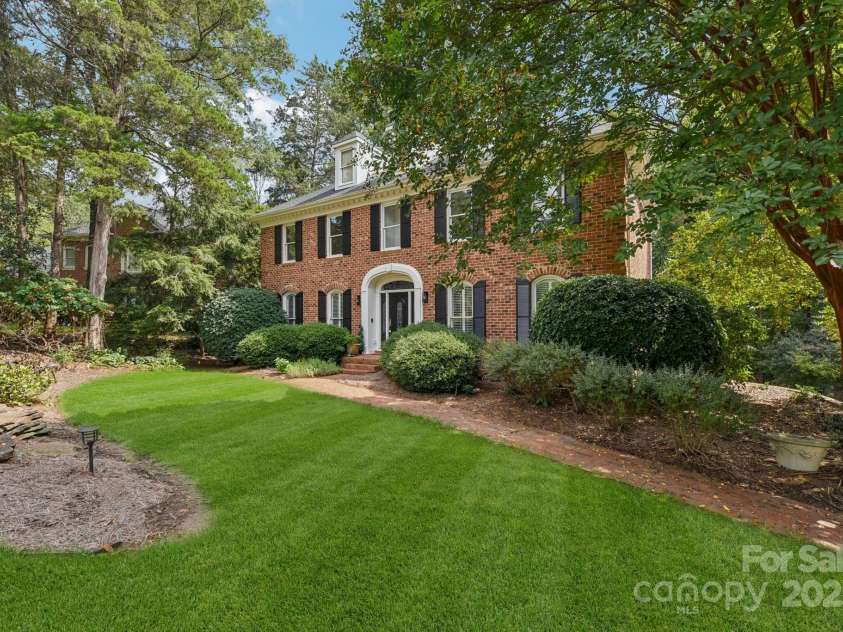 6911 Chatford Lane, Charlotte, NC 28210.  MLS# CAR4293595, YatesRealty ID 33786. Front Elevation