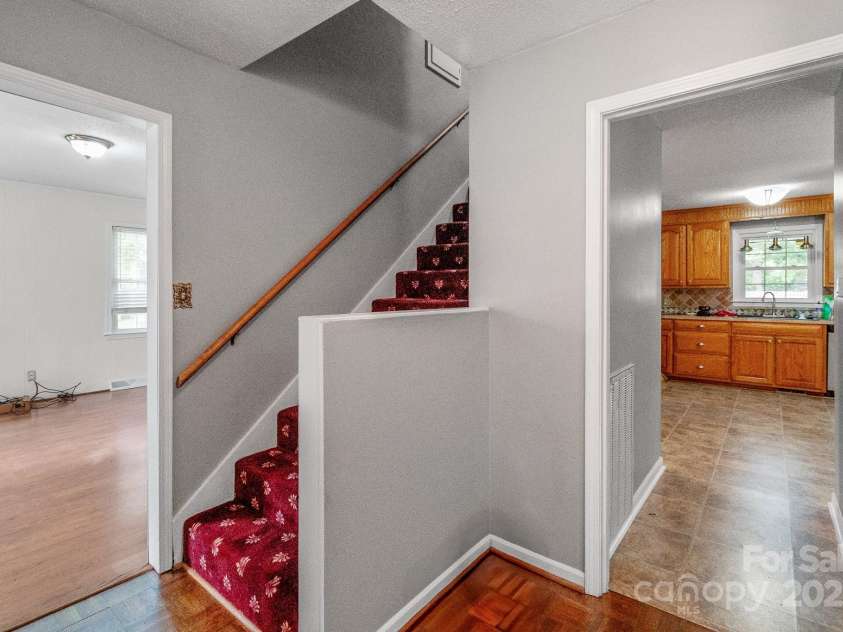 2470 Country Club Drive, Lancaster, SC 29720.  MLS# CAR4286357, YatesRealty ID 33787. 