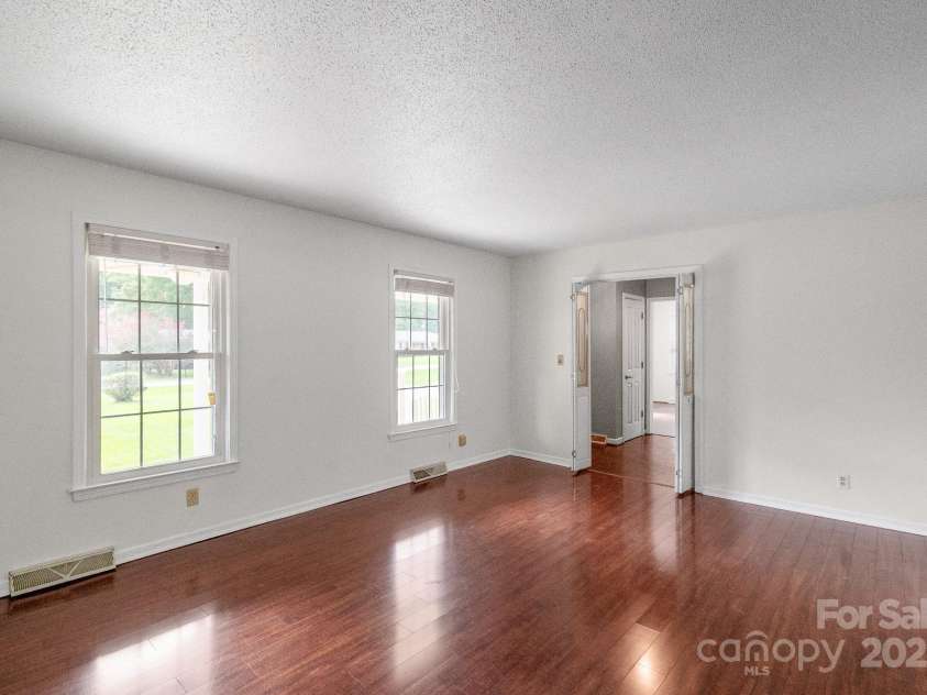 2470 Country Club Drive, Lancaster, SC 29720.  MLS# CAR4286357, YatesRealty ID 33787. 
