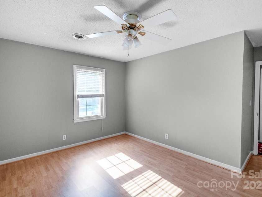 2470 Country Club Drive, Lancaster, SC 29720.  MLS# CAR4286357, YatesRealty ID 33787. 