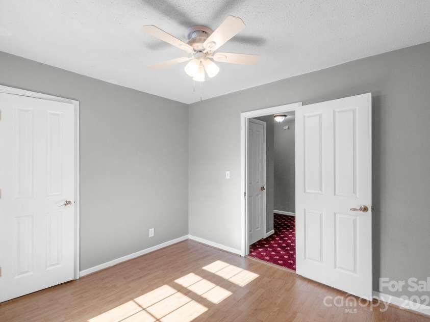 2470 Country Club Drive, Lancaster, SC 29720.  MLS# CAR4286357, YatesRealty ID 33787. 