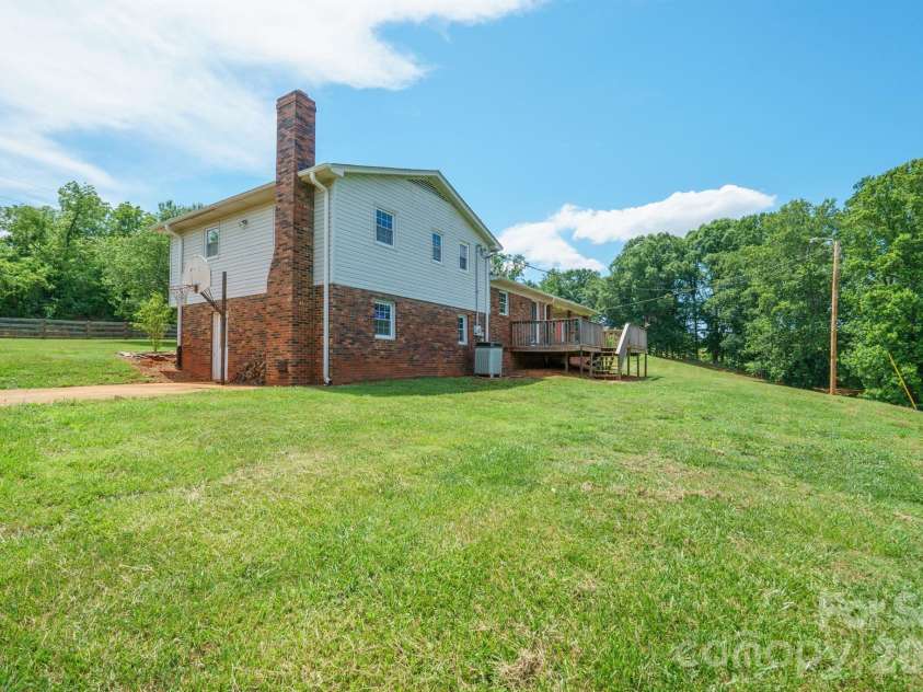 6878 Gracie Lane, Vale, NC 28168.  MLS# CAR4396127, YatesRealty ID 33787. 