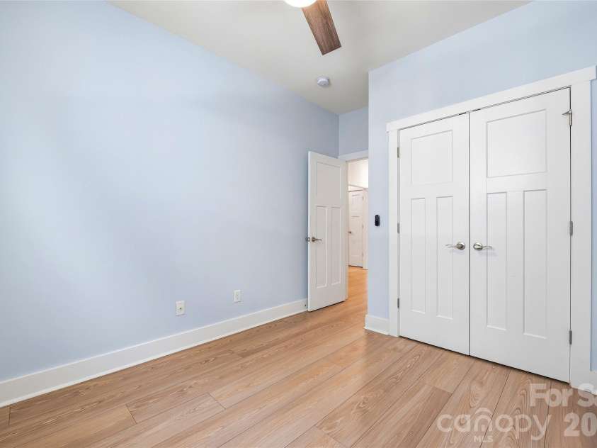 97 Spence Drive, Hendersonville, NC 28739.  MLS# CAR4389691, YatesRealty ID 33789. 