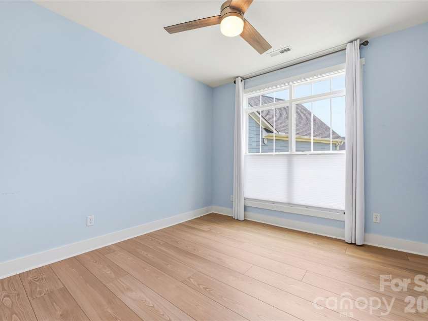 97 Spence Drive, Hendersonville, NC 28739.  MLS# CAR4389691, YatesRealty ID 33789. 
