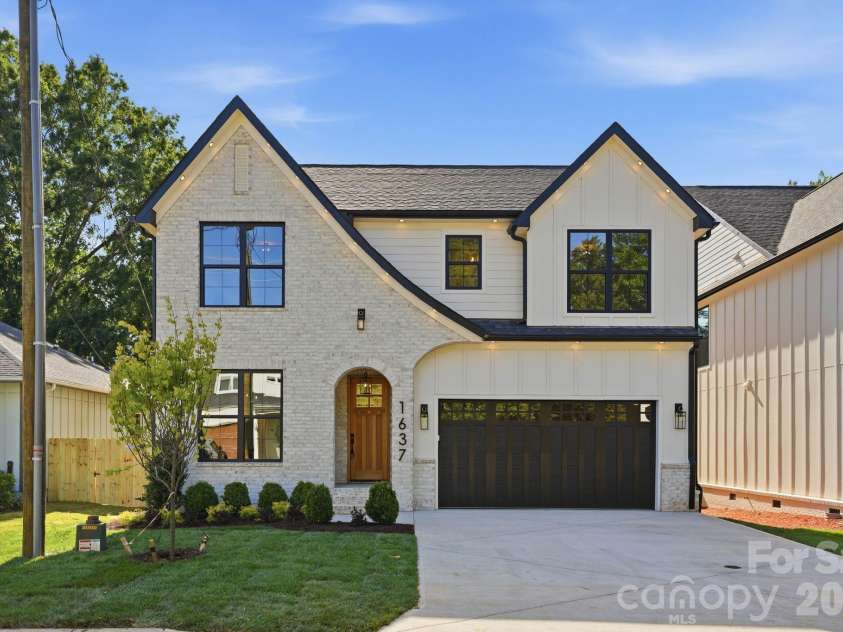 1637 Longfellow Street, Charlotte, NC 28205.  MLS# CAR4346623, YatesRealty ID 3379. Front daytime view.