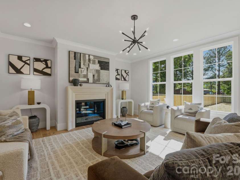 1637 Longfellow Street, Charlotte, NC 28205.  MLS# CAR4346623, YatesRealty ID 3379. Living room.