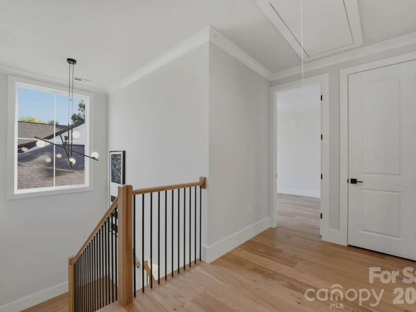 1637 Longfellow Street, Charlotte, NC 28205.  MLS# CAR4346623, YatesRealty ID 3379. Upper level landing.