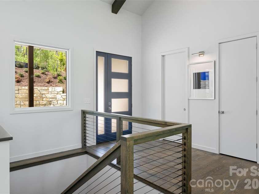 26 Hickory Top Lane, Asheville, NC 28805.  MLS# CAR4250259, YatesRealty ID 3379. 