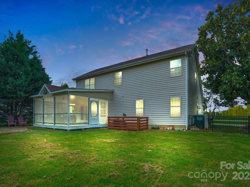 5901 Creft Circle, Indian Trail, NC 28079.  MLS# CAR4279388, YatesRealty ID 33790. 