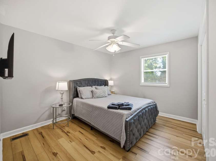 7564 Katherine Drive, Denver, NC 28037.  MLS# CAR4397384, YatesRealty ID 33791. 