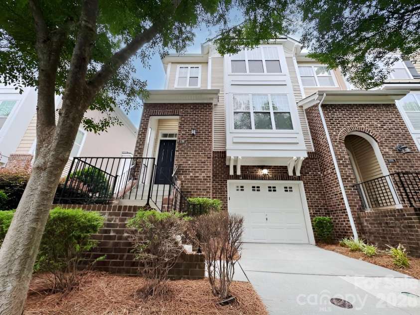11198 Bridgewater Drive, Huntersville, NC 28078.  MLS# CAR4389987, YatesRealty ID 33792. 