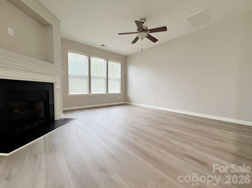 11198 Bridgewater Drive, Huntersville, NC 28078.  MLS# CAR4389987, YatesRealty ID 33792. 