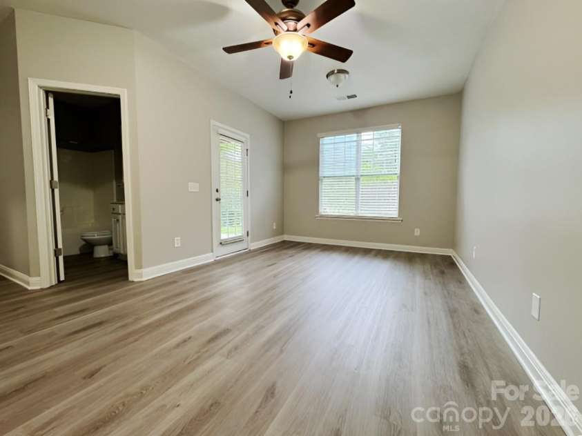 11198 Bridgewater Drive, Huntersville, NC 28078.  MLS# CAR4389987, YatesRealty ID 33792. 
