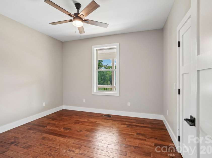 246 Appalachian Retreat None, Spruce Pine, NC 28777.  MLS# CAR4398374, YatesRealty ID 33793. 
