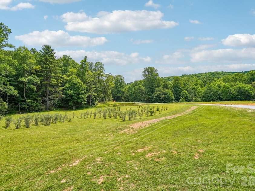 246 Appalachian Retreat None, Spruce Pine, NC 28777.  MLS# CAR4398374, YatesRealty ID 33793. 