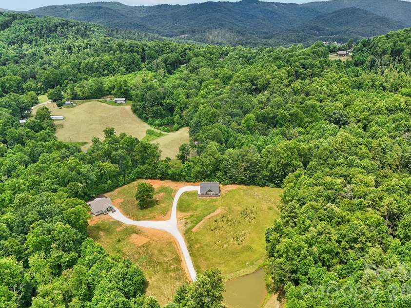 246 Appalachian Retreat None, Spruce Pine, NC 28777.  MLS# CAR4398374, YatesRealty ID 33793. 