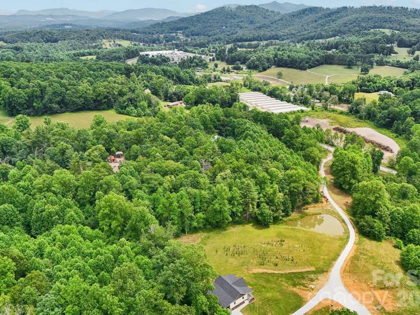 246 Appalachian Retreat None, Spruce Pine, NC 28777.  MLS# CAR4398374, YatesRealty ID 33793. 