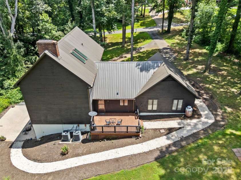190 Dogwood Forest Loop, Harmony, NC 28634.  MLS# CAR4287434, YatesRealty ID 33794. 