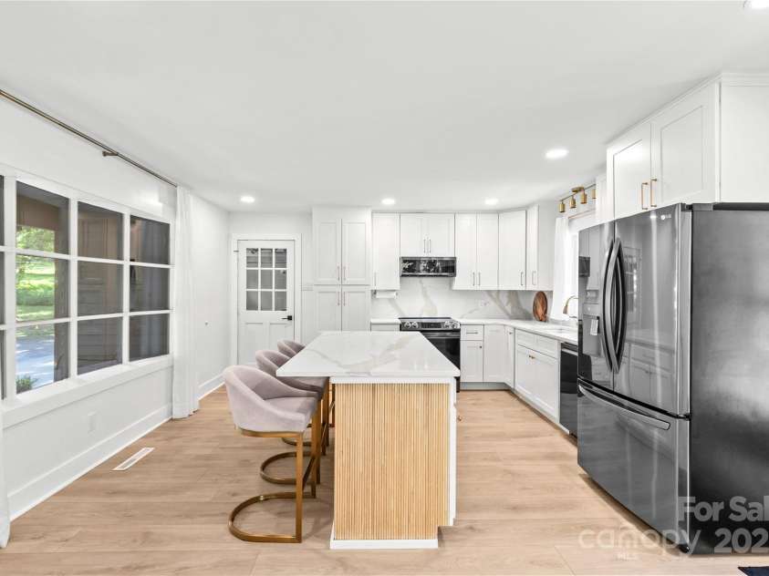 190 Dogwood Forest Loop, Harmony, NC 28634.  MLS# CAR4287434, YatesRealty ID 33794. 